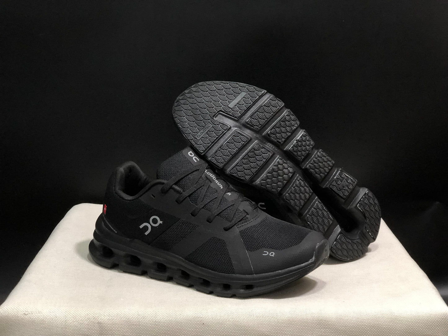 On Cloud cloudrunner(Black)