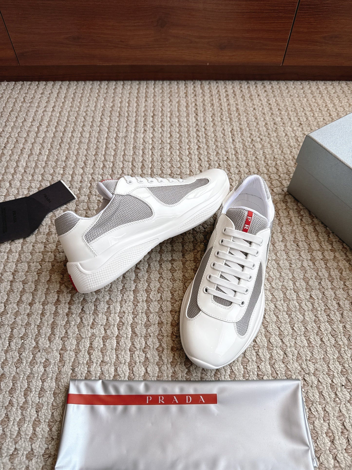 Prada cups ”White”