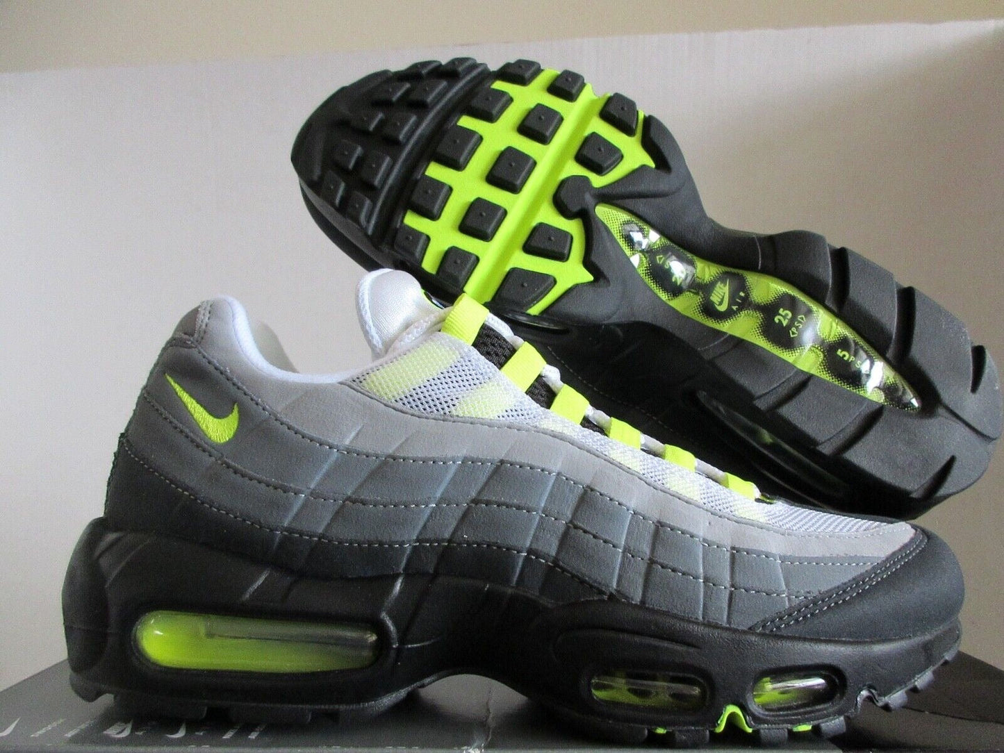 Nike Air Max 95 "Neon"