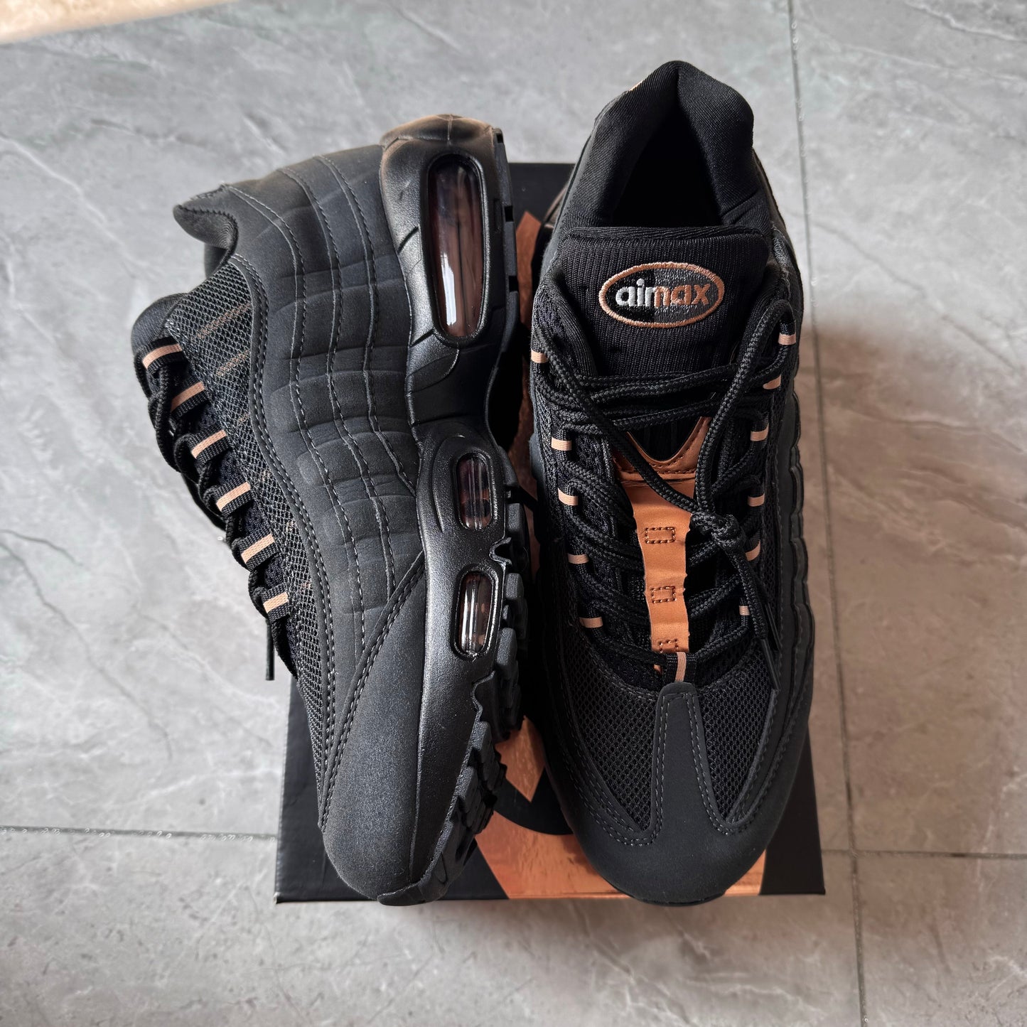 Nike Air Max 95 SYNA WORLD