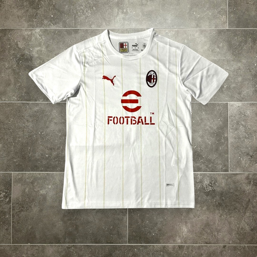 AC MILAN SOCCER JERSEY (S, M)