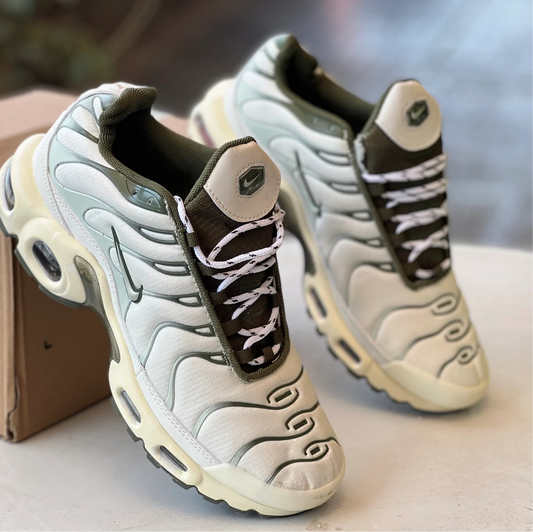 Nike Air Max Plus TN "Light Bone Olive"