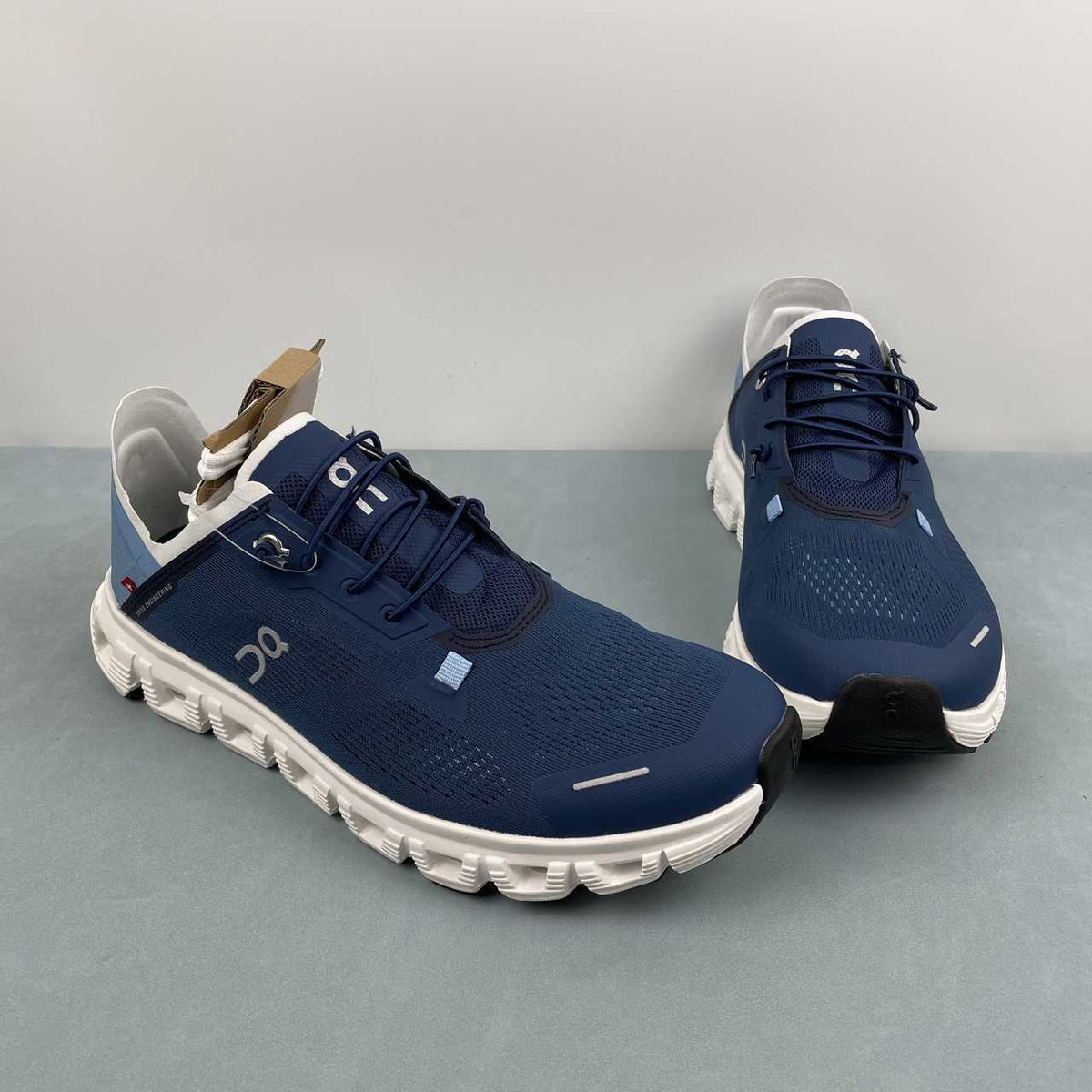 On Cloud 6 (Blue)