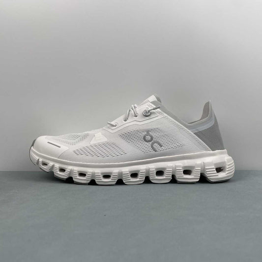 On Cloud 6 (white)