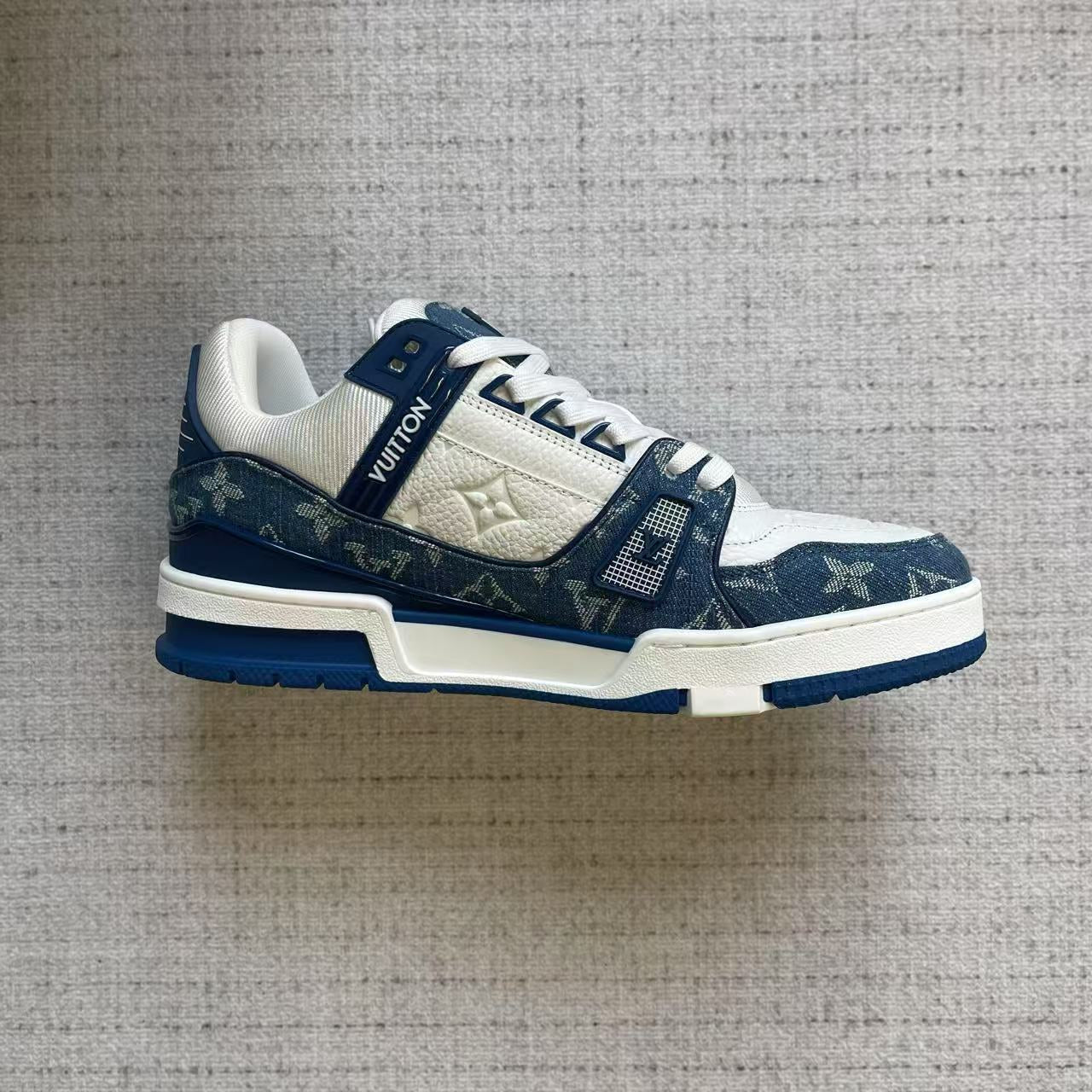 LV TRAINERS - (SPECIAL EDITION) with box