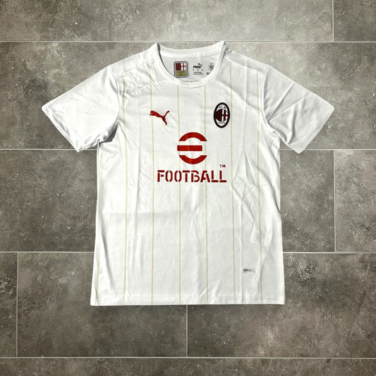 AC MILAN SOCCER JERSEY (S, M)