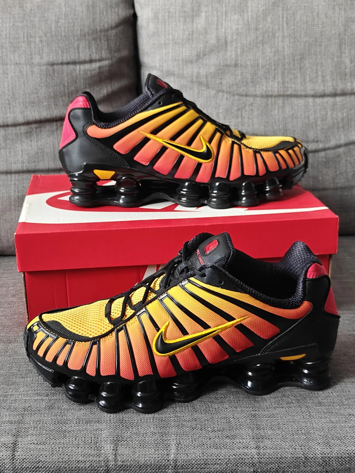 Nike SHOX TL ”SUNSET GRADIENT”
